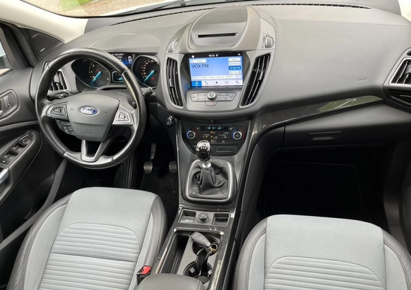 Ford Kuga cena 61700 przebieg: 198555, rok produkcji 2017 z Olsztynek małe 704